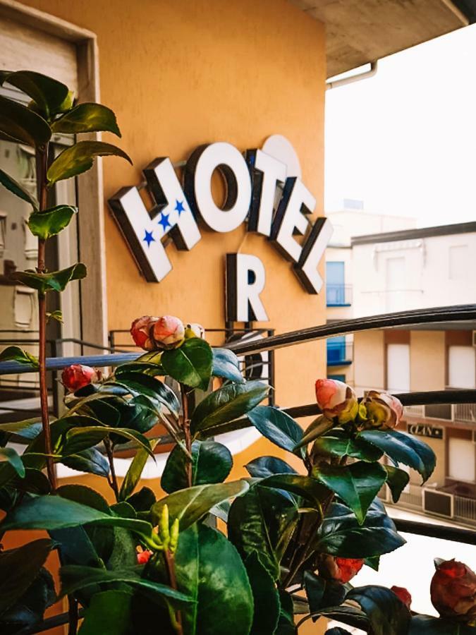 Hotel Romantica リミニ エクステリア 写真