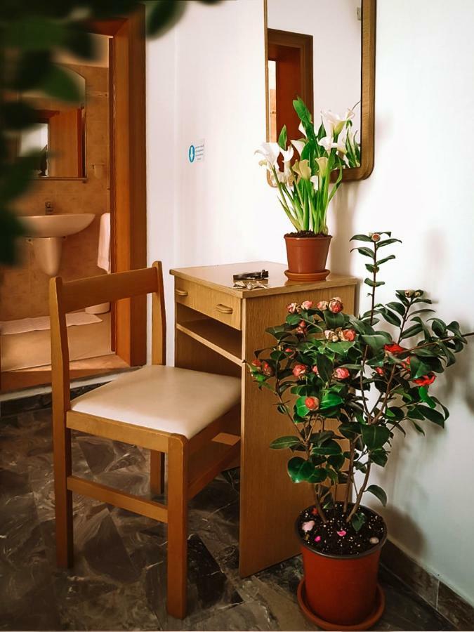 Hotel Romantica リミニ エクステリア 写真