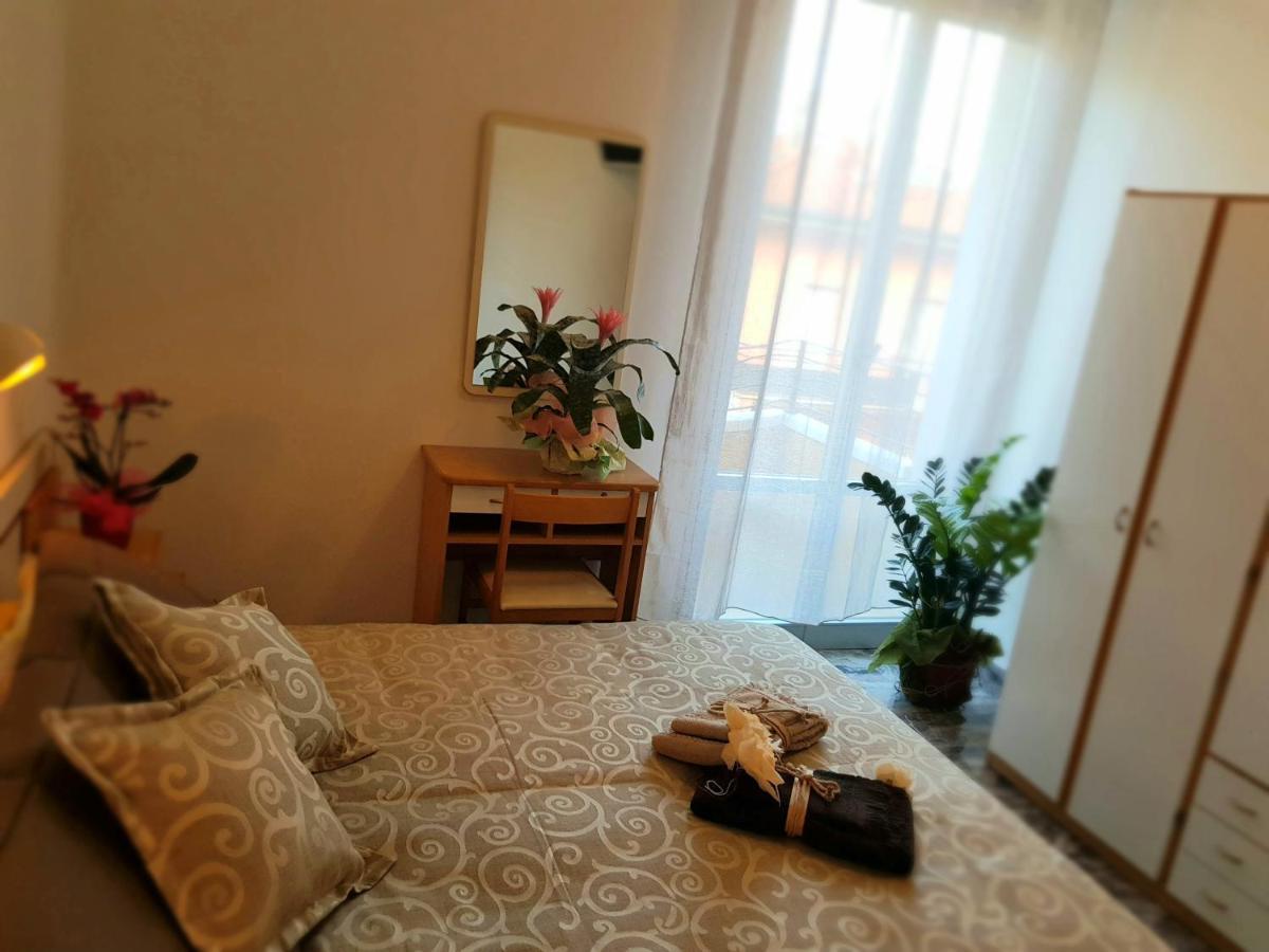 Hotel Romantica リミニ エクステリア 写真